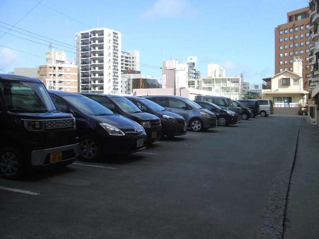 Weekly Harbourview Mansion Main Building Apartamento Naha Exterior foto