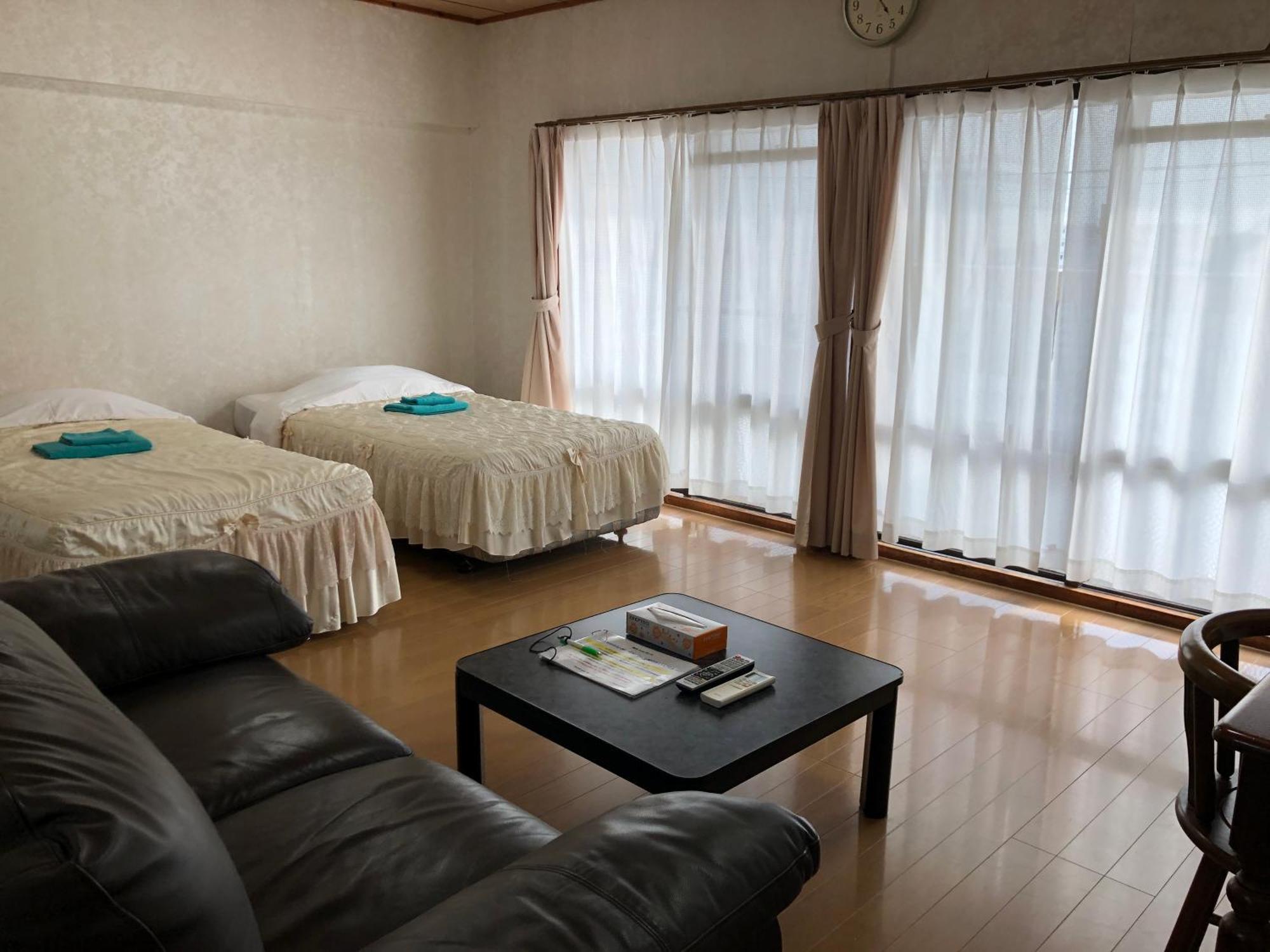 Weekly Harbourview Mansion Main Building Apartamento Naha Exterior foto