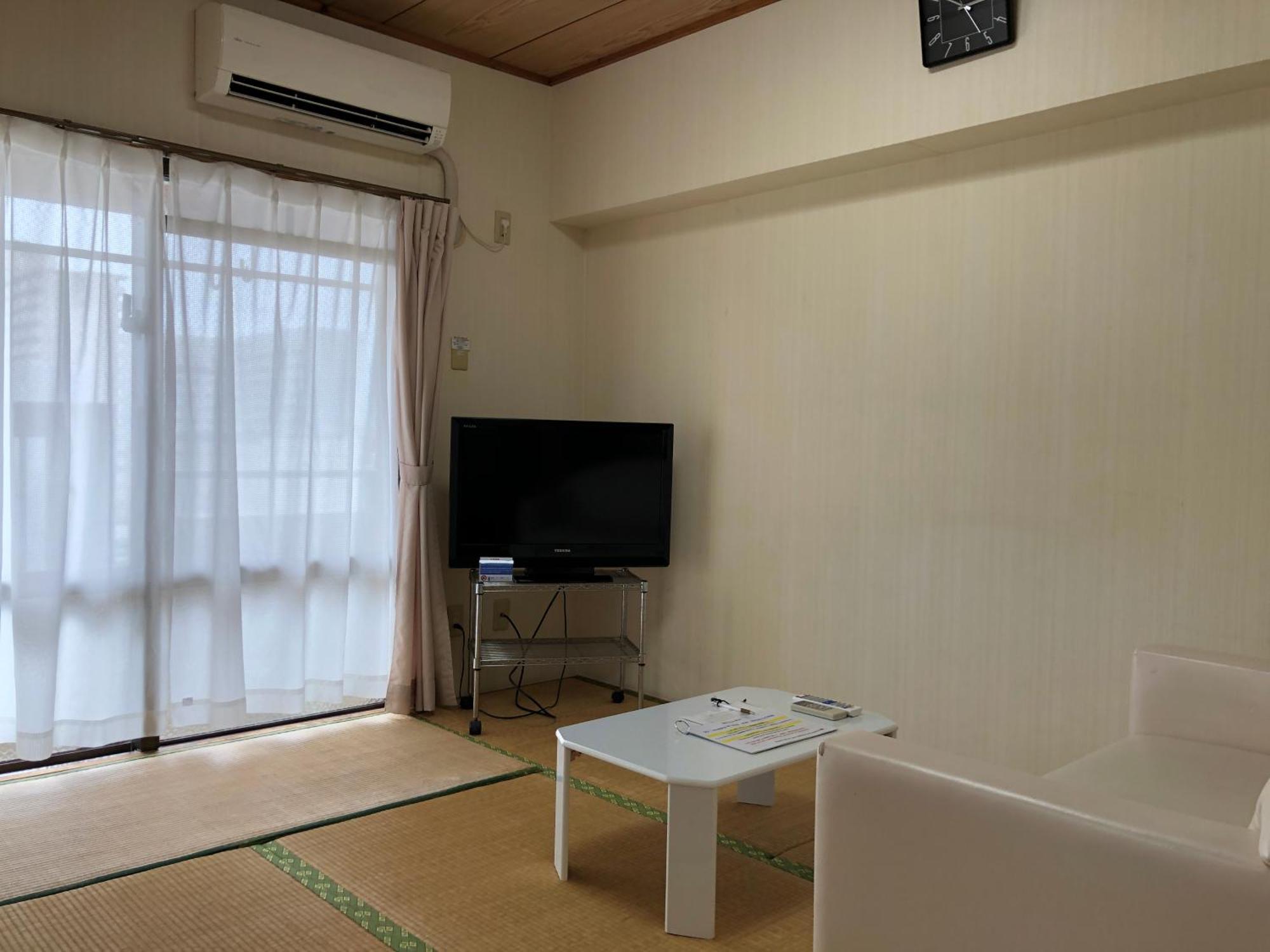 Weekly Harbourview Mansion Main Building Apartamento Naha Exterior foto